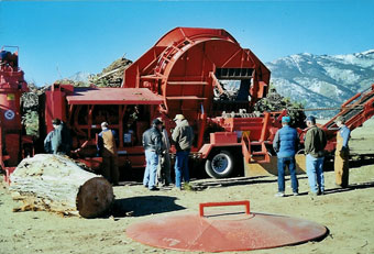 Tub grinder demo